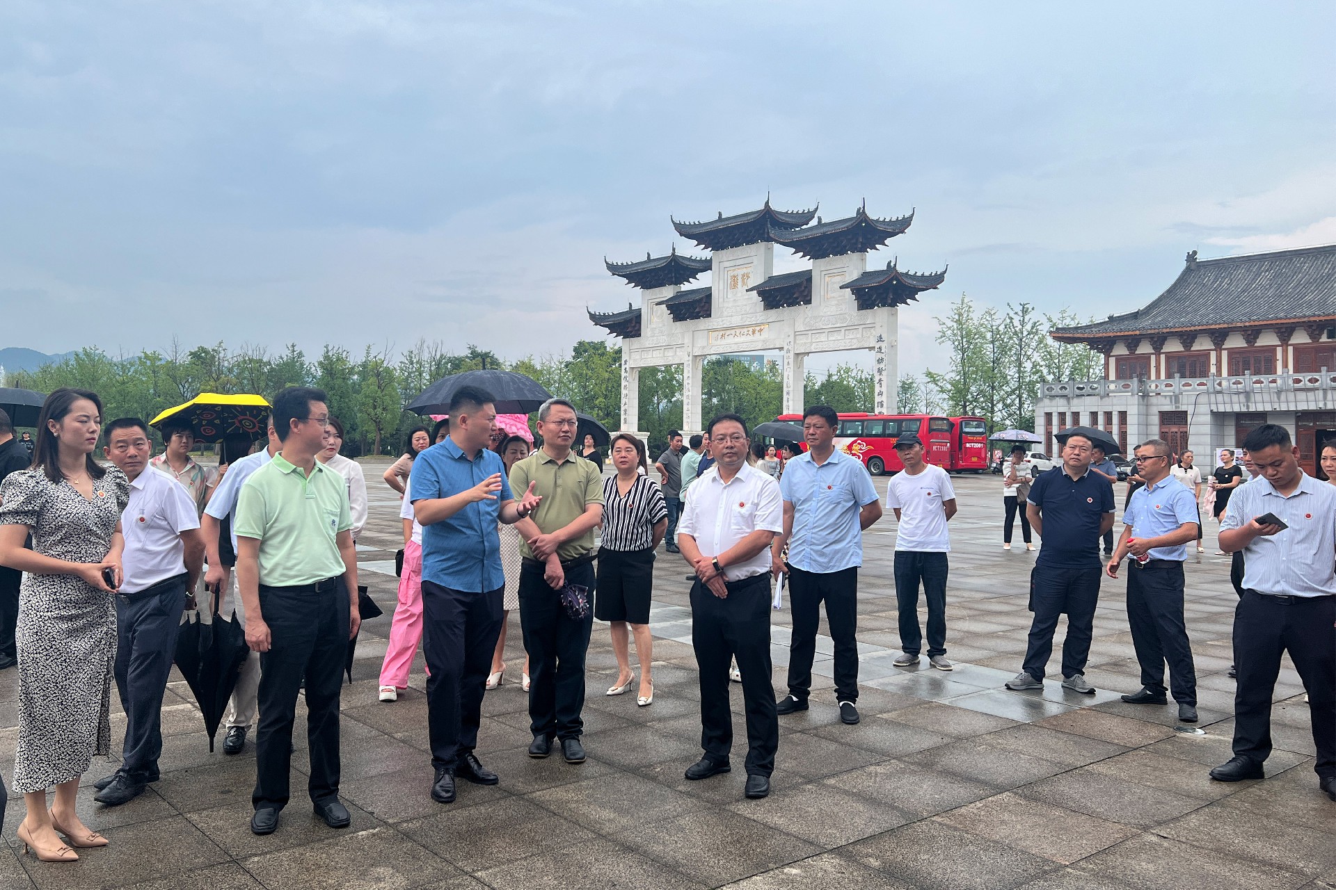 1690964633199342.jpg e9a92bc2702615867b3fb44769cab27.jpg