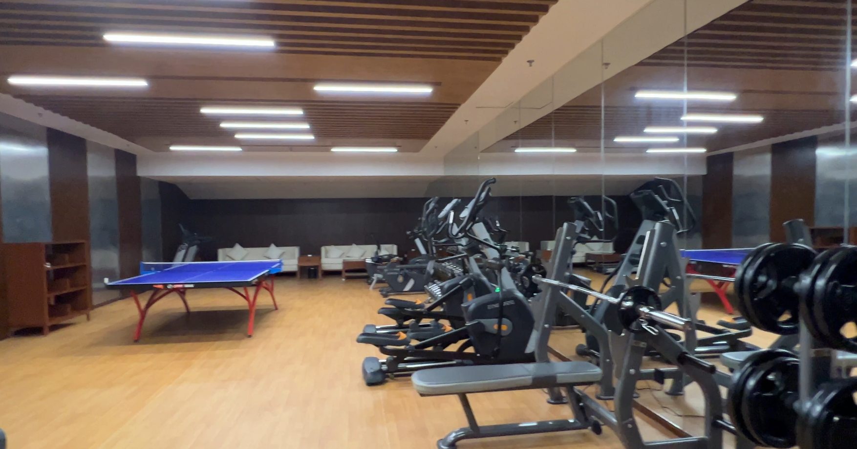 1697091632987559.png 健身房.png