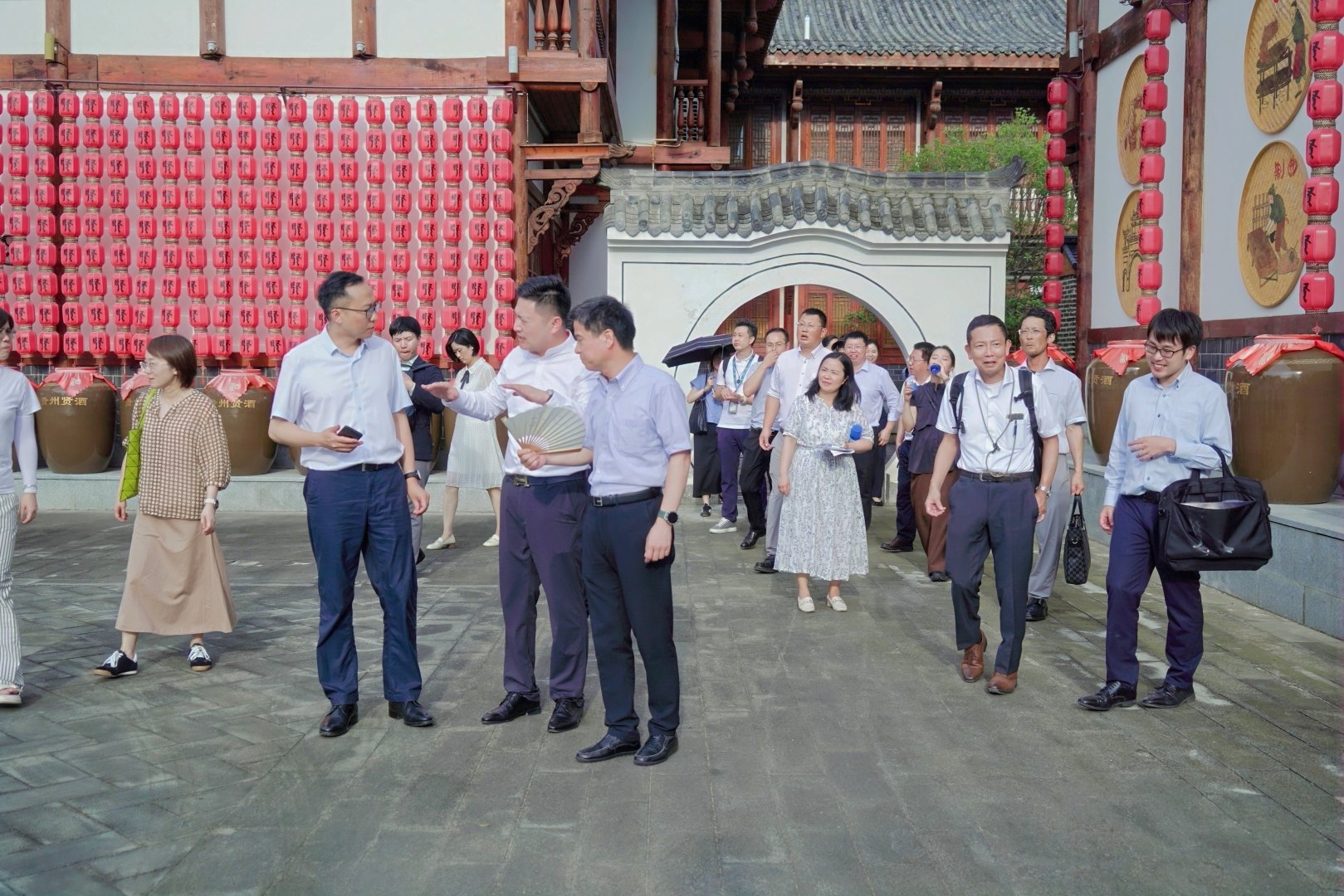 ձȿ;ƣӹ뽴ʿɼٹʻ